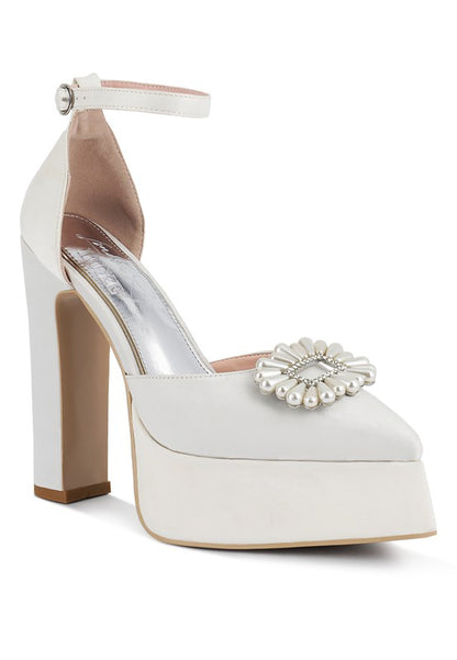 Pearls Brooch Block Heel Sandals